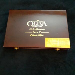 Oliva 135 Aniversario Serie V lacquered wood empty cigar box.